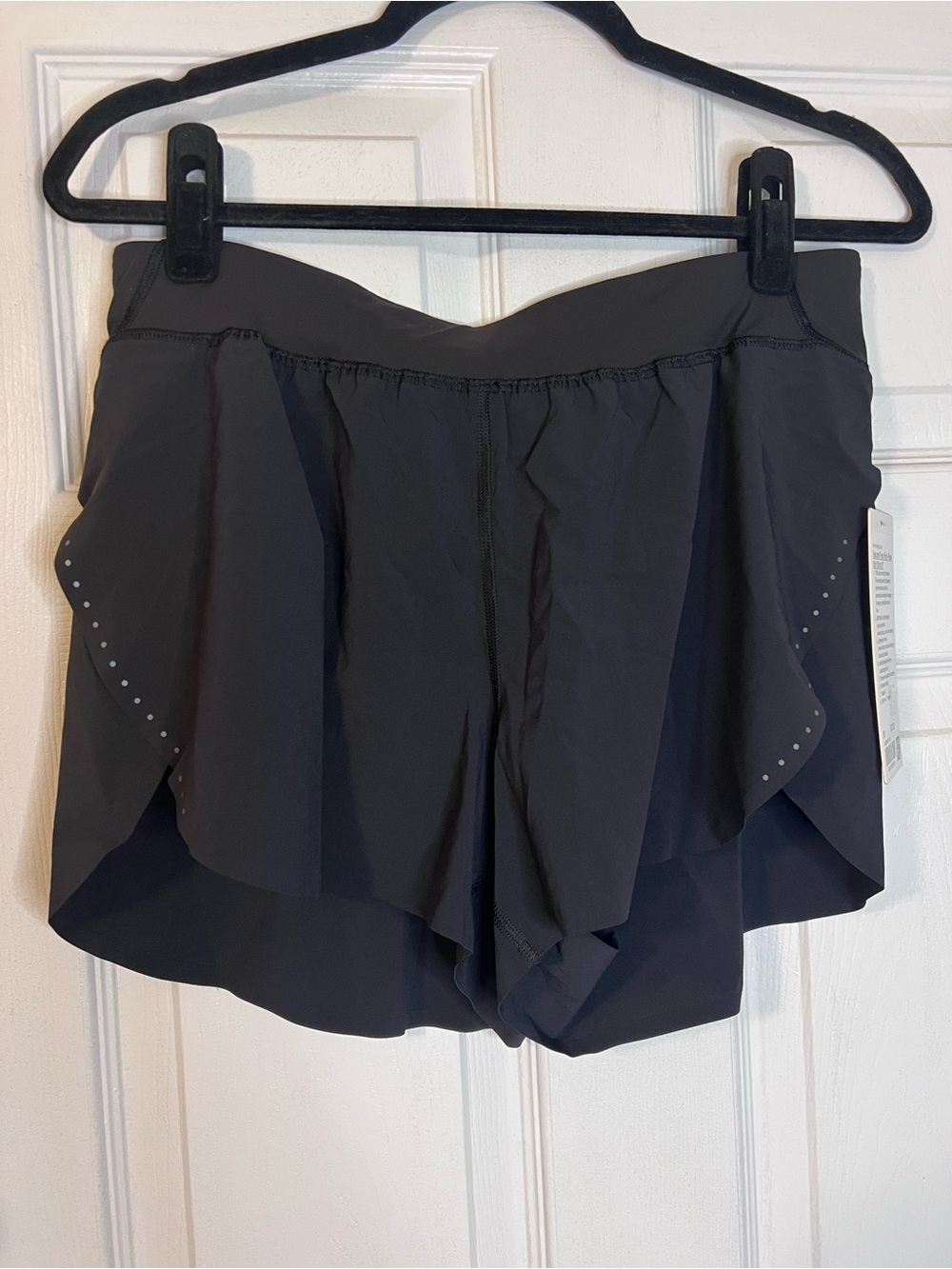 #714 Lululemon NWT Fast and Free High-Rise Classic-Fit Split Short 3” Black M - Picture 2 of 5